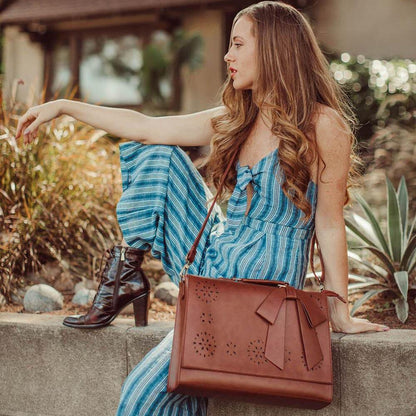 Bolso Elegante con Lazo de Monika