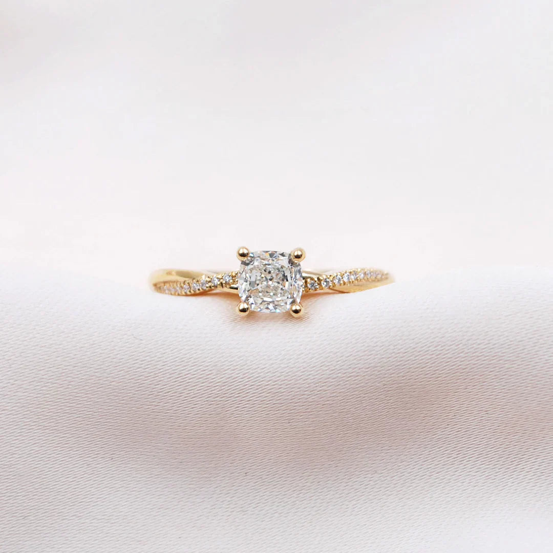 Ysmaryelle | Anillo de oro 18k