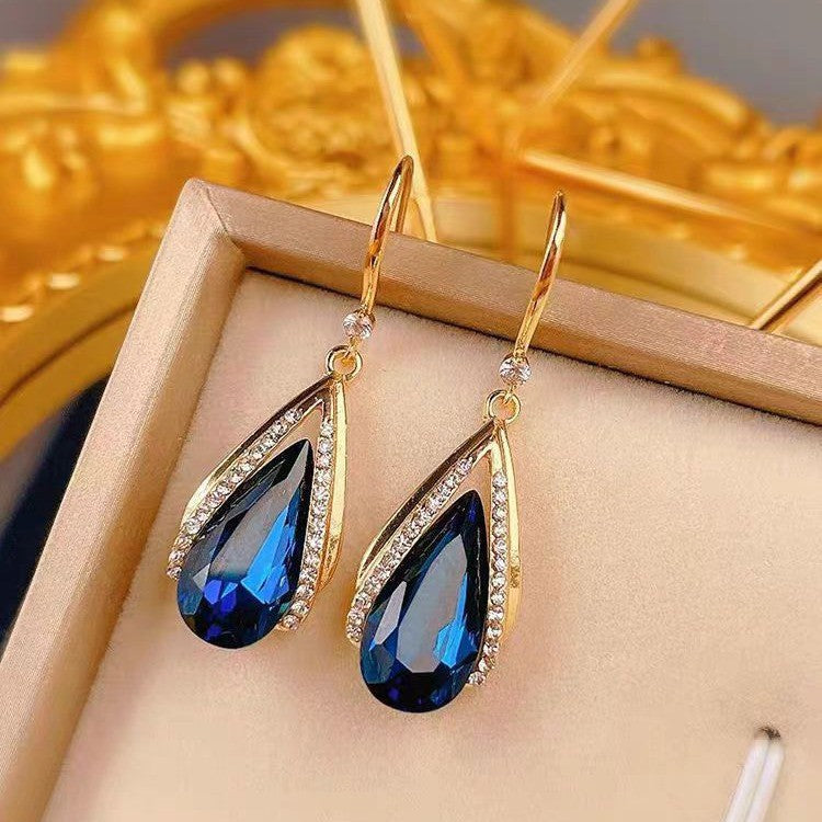 Brincos Azura em formato de gota | Dourado