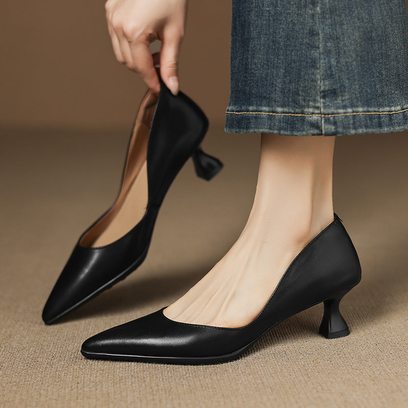 Tacones de gatito de cuero Calenne