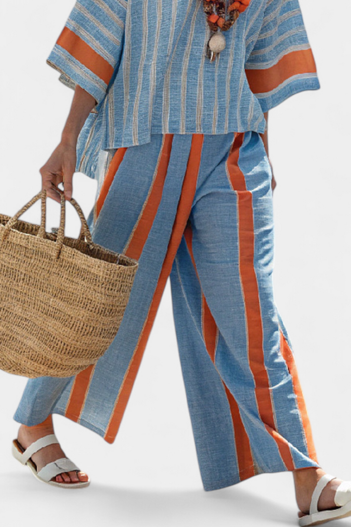 Velmere | Top sofisticado de rayas terracota y pantalones de lino