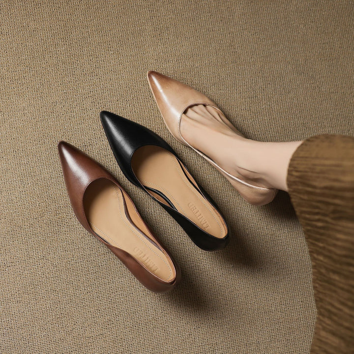 Tacones de gatito de cuero Calenne