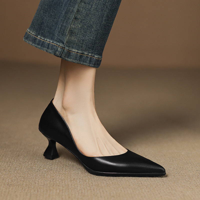Tacones de gatito de cuero Calenne