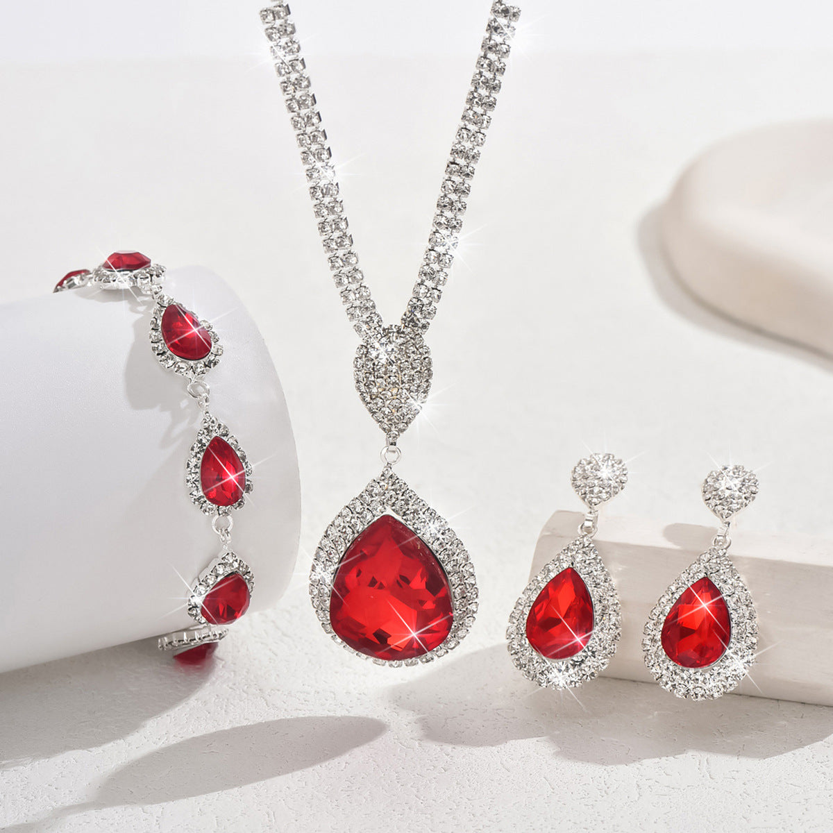 Conjunto de joias Thalira Bloodwynne | Ouro branco