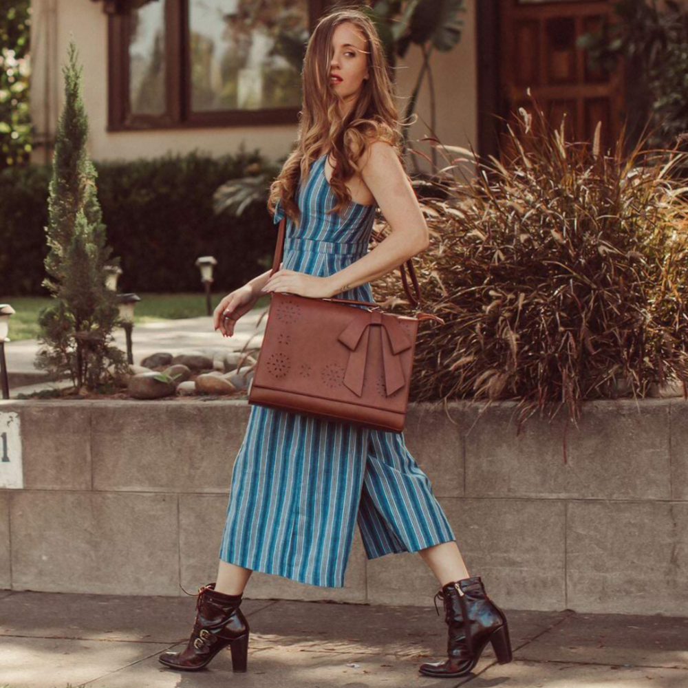 Bolso Elegante con Lazo de Monika