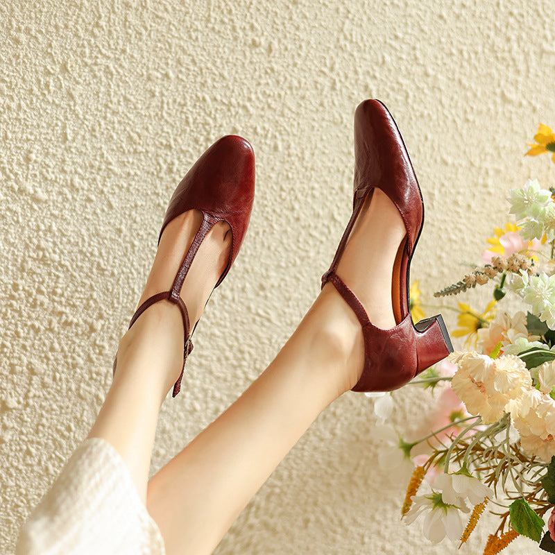 Elowen Leder T-Riemchen Pumps