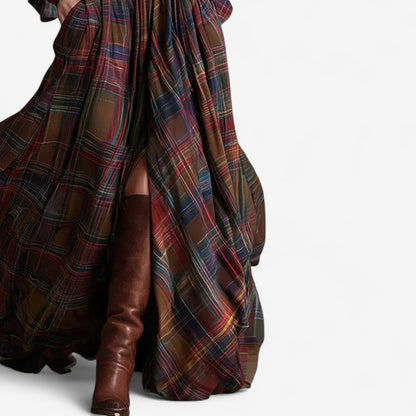 Zeitloses Karomuster-Maxikleid – Rustikale und raffinierte Eleganz