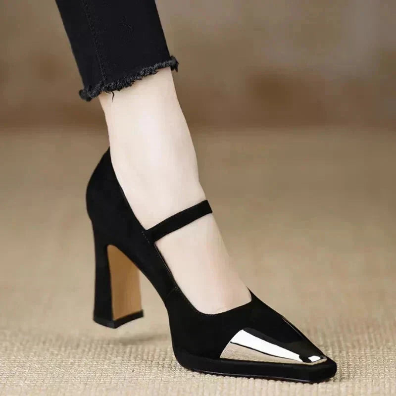Mora elegante pumps
