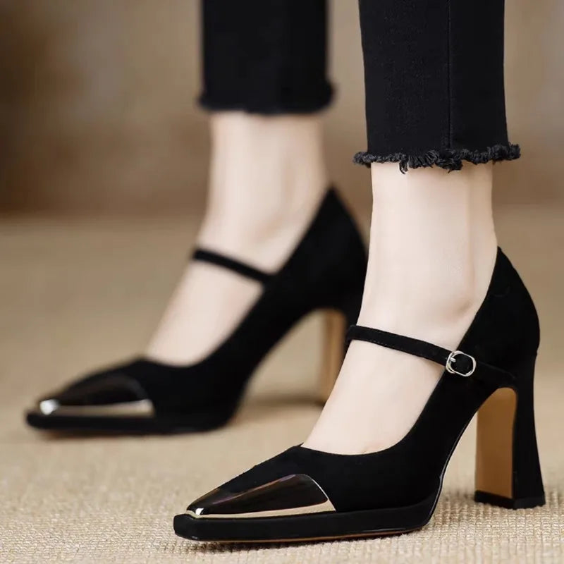Mora elegante pumps
