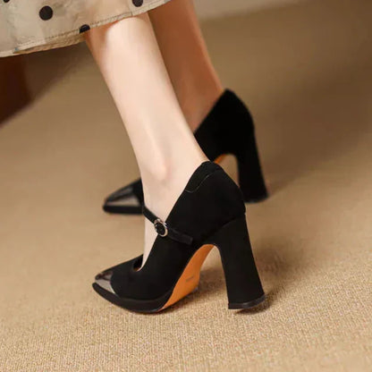 Mora elegante pumps