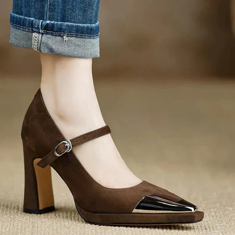 Mora elegante pumps