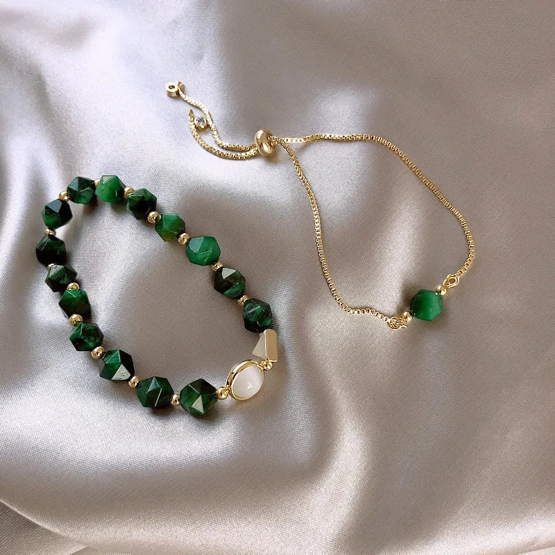 Conjunto de Pulseiras com Pedras Verdes Elegantes