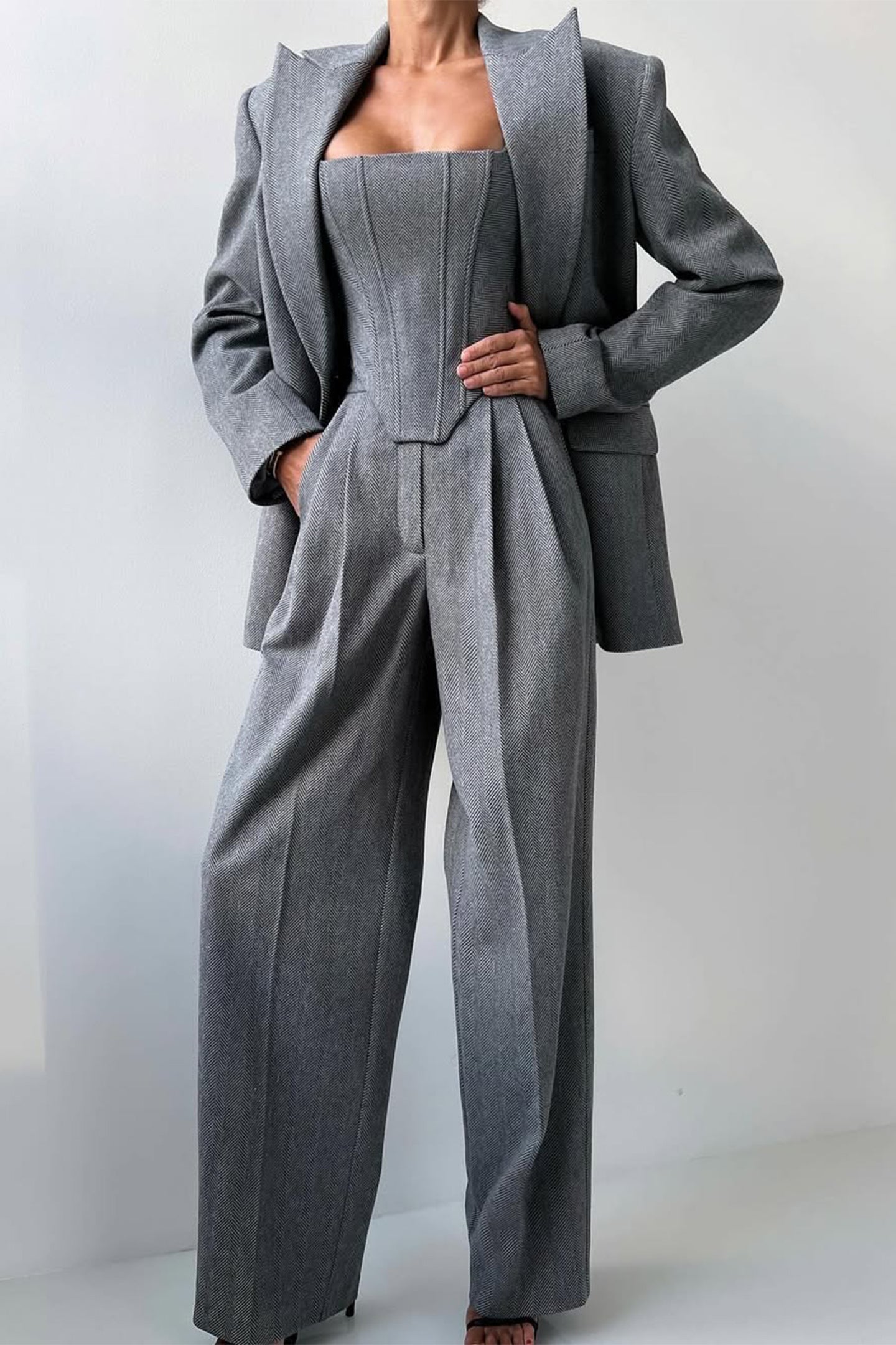 Grace – Dreiteiliges Set mit zweireihigem Blazer