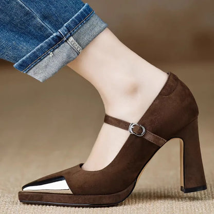 Mora elegante pumps