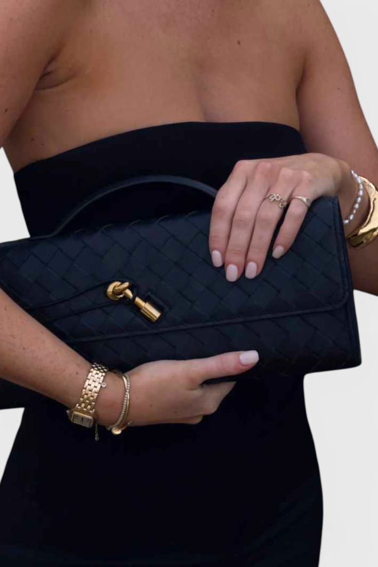 Bolso de mano Melanie con detalle de nudo dorado
