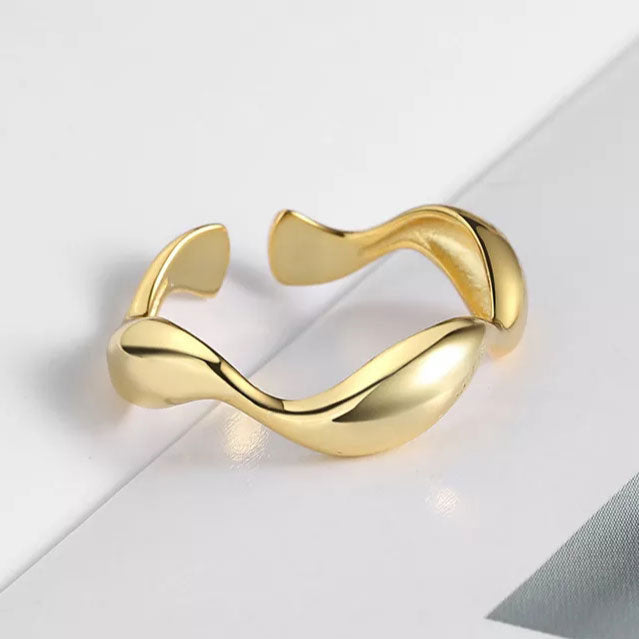 Carisseya | Anillo Wave de Oro 18K
