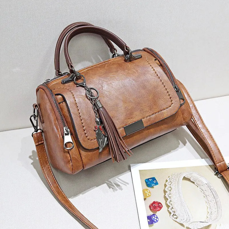 Irmela | Bolsa de Ombro Elegante em Couro