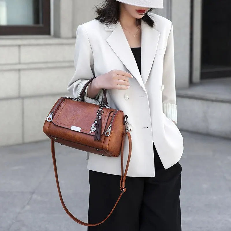 Irmela | Bolsa de Ombro Elegante em Couro