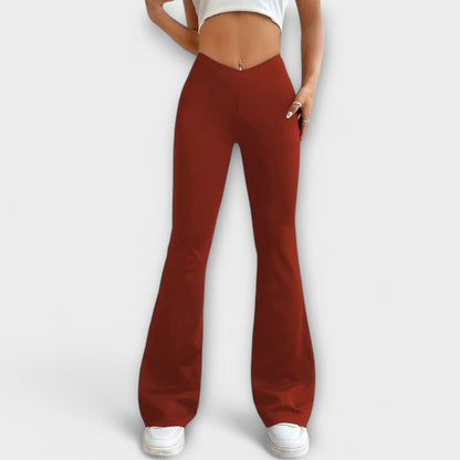 Serena - Calça Relaxada com Perna Flare