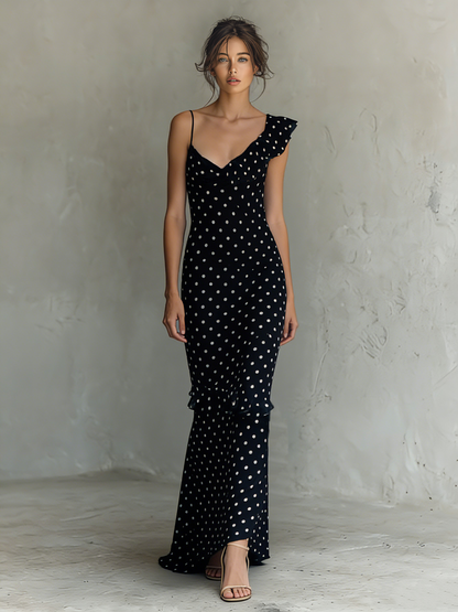 Vestido feminino longo minimalista de chiffon com poás, sem mangas e decote em V