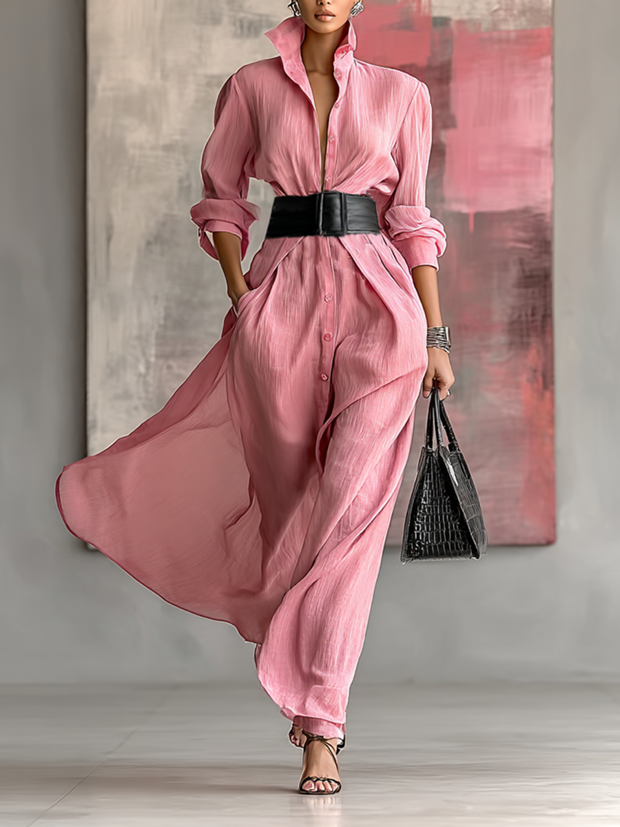 Vestido camisa feminino longo, de cor lisa, com lapela, mangas compridas, abotoamento simples e cinto