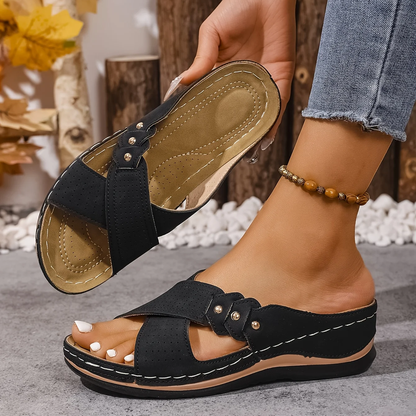 Neve | Orthopädische Keilsandalen