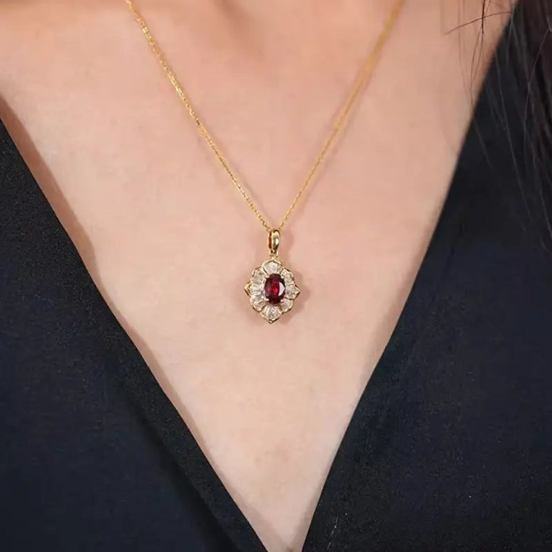 Kavella Solcrimson-Halskette | Gold