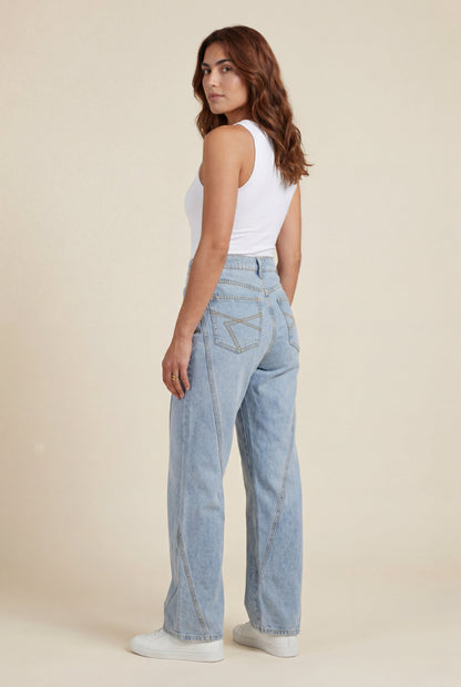 Maxima | Jeans de cintura alta com costura diagonal e perna reta azul-claro para mulheres