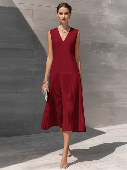 Burgunderfarbenes ärmelloses Damen-Midikleid mit V-Ausschnitt und plissiertem Saum