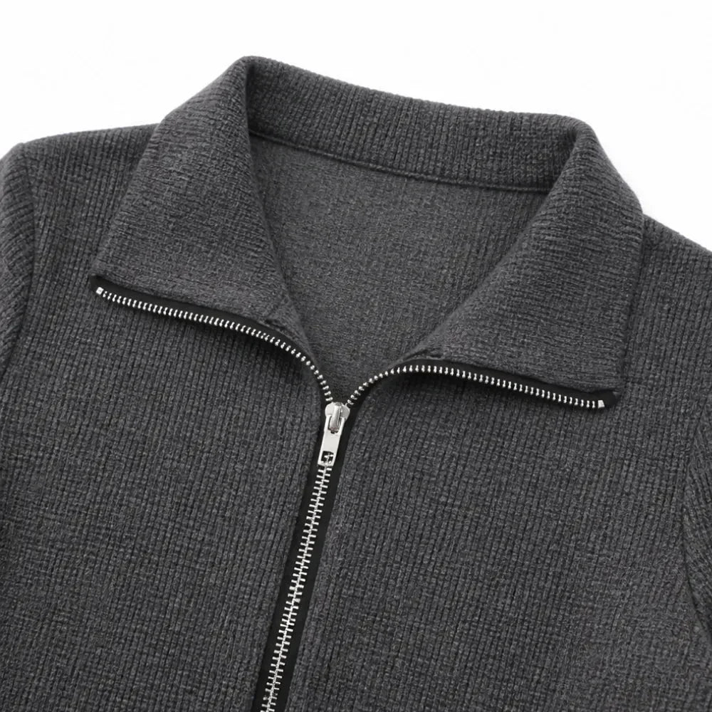 Selara | Vestido midi de tricô canelado com cauda de peixe e gola com meio zíper