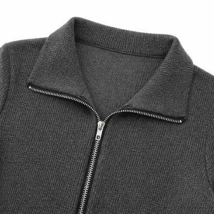 Selara | Vestido midi de tricô canelado com cauda de peixe e gola com meio zíper