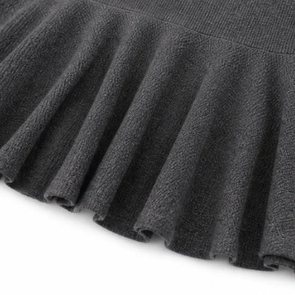 Selara | Vestido midi de tricô canelado com cauda de peixe e gola com meio zíper