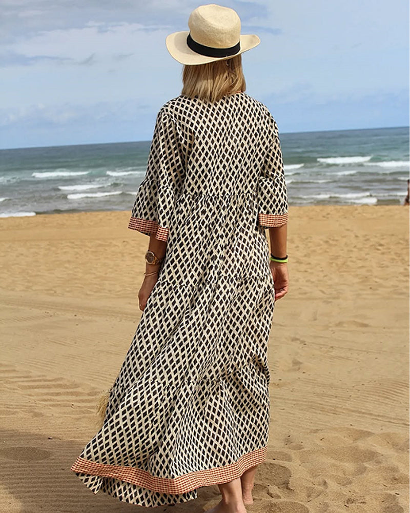 Alaska | Loose-Fitting Dress with Diamond Pattern