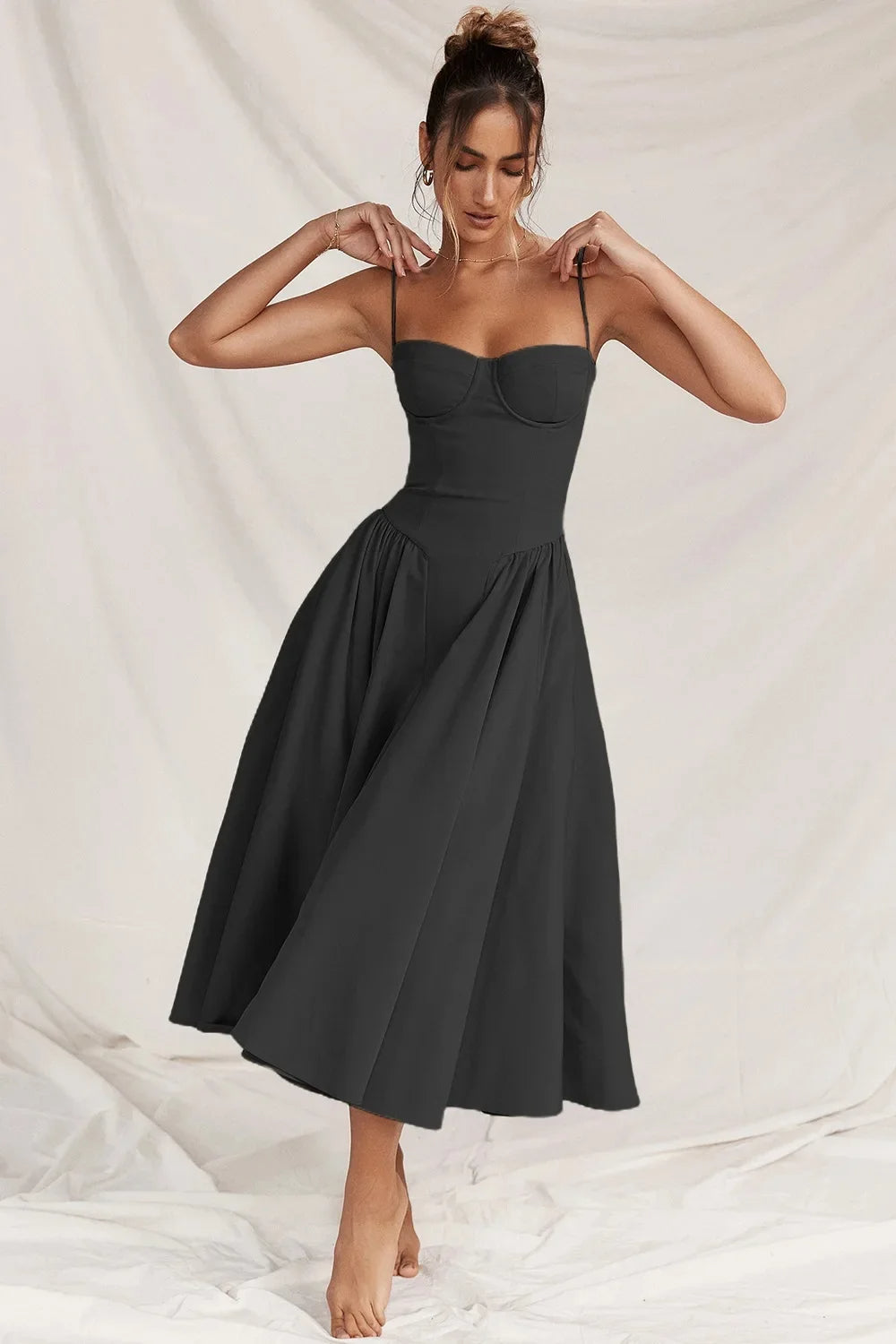 CHARMONE | BLONDE AFTEN MIDI KJOLE