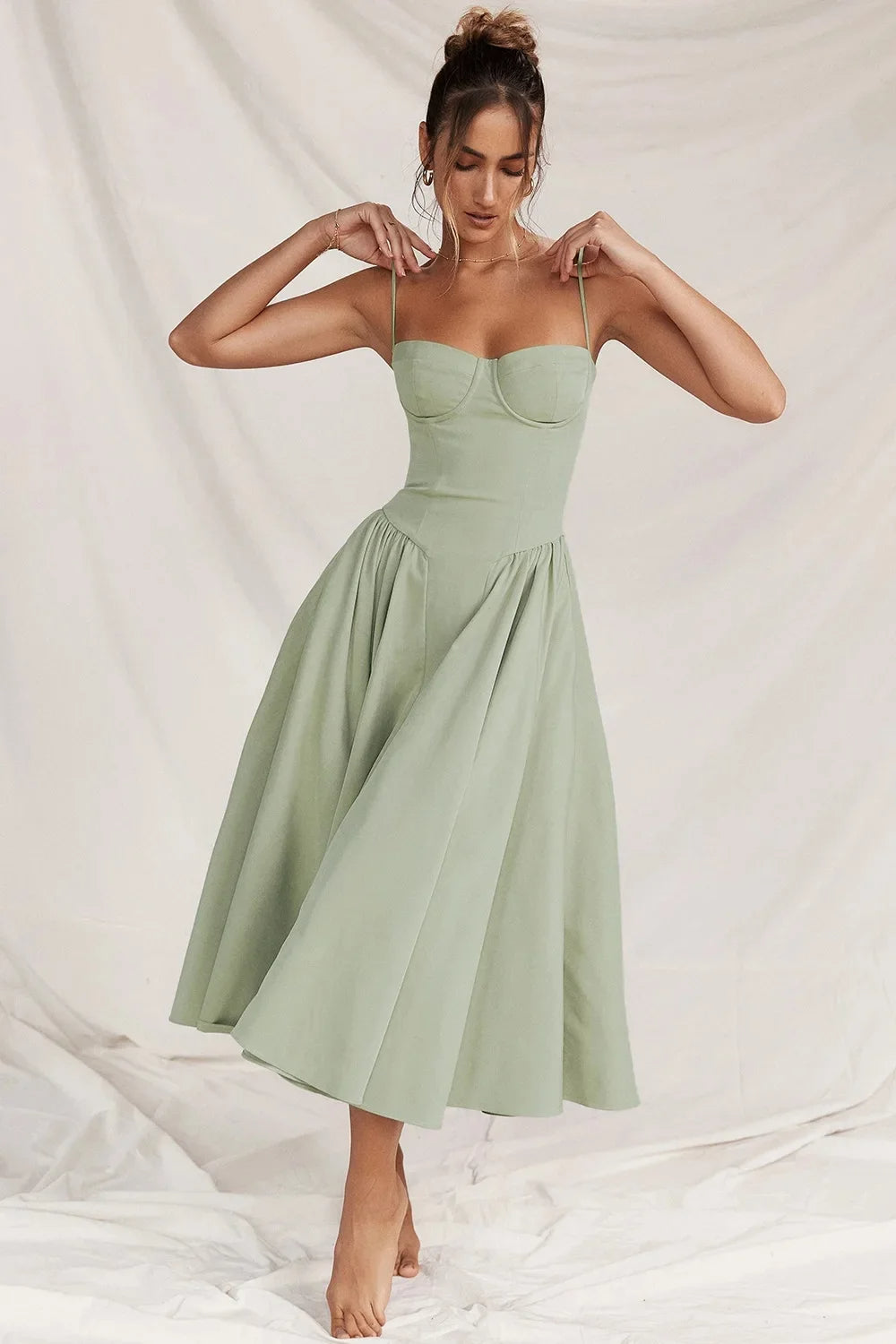 CHARMONE | BLONDE AFTEN MIDI KJOLE