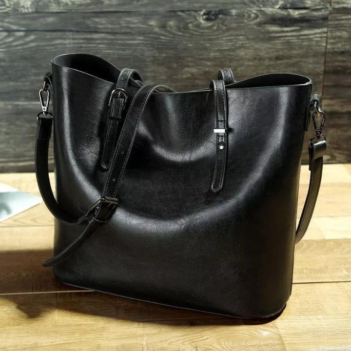 Nicolés Lieblingshandtasche | Vintage Schultertasche