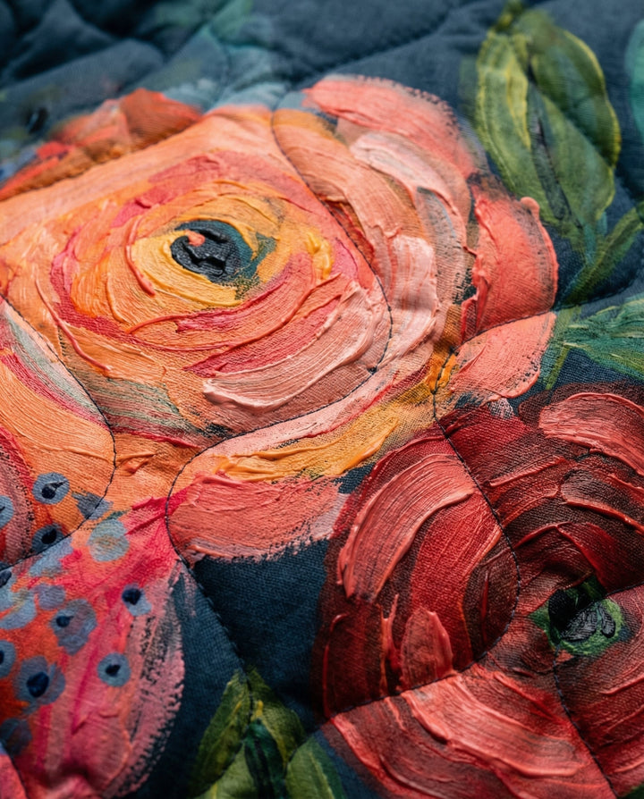 Amaya | Jaqueta Matelassê com Estampa Floral Vintage