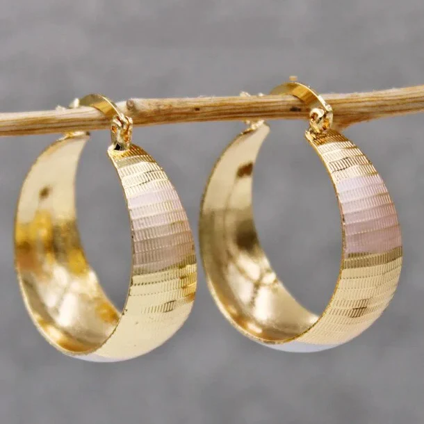 Pendientes de oro pulido LUXE