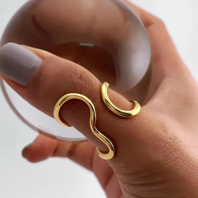 Anel ondulado irregular | Dourado