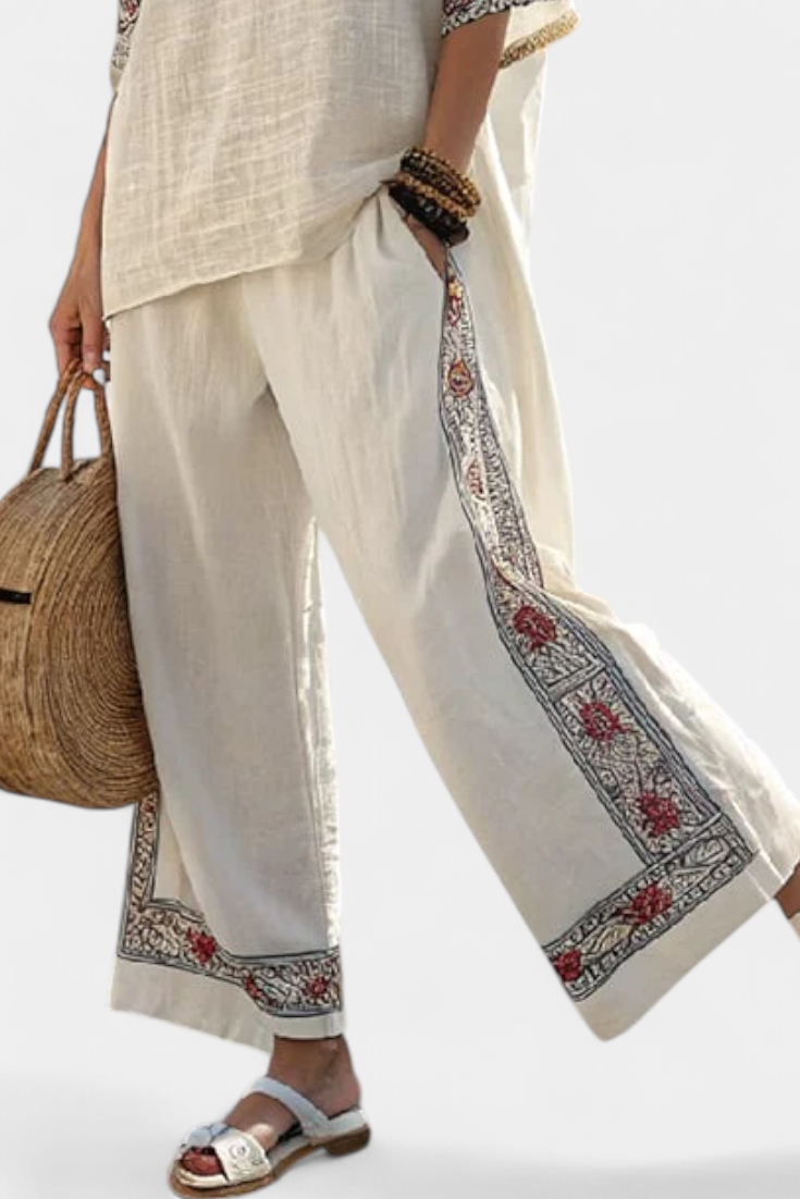 Tameric | Blusa corta bordada sofisticada y pantalones de pierna ancha