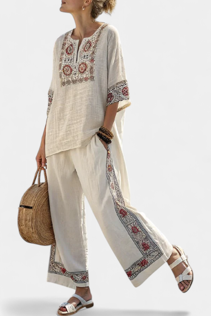 Tameric | Blusa corta bordada sofisticada y pantalones de pierna ancha