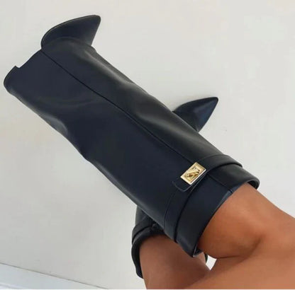 Botas altas para mujer hasta la rodilla con tacón grueso y ajuste elegante con hebilla en ante o cuero