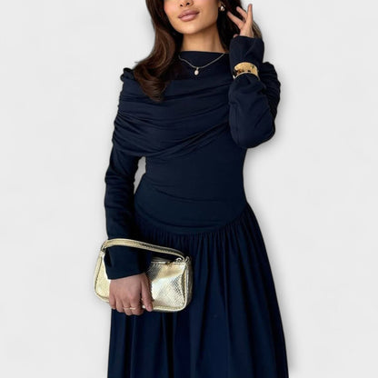 Charlotte | Vestido largo plisado de cuello alto y manga larga con corte holgado para mujer